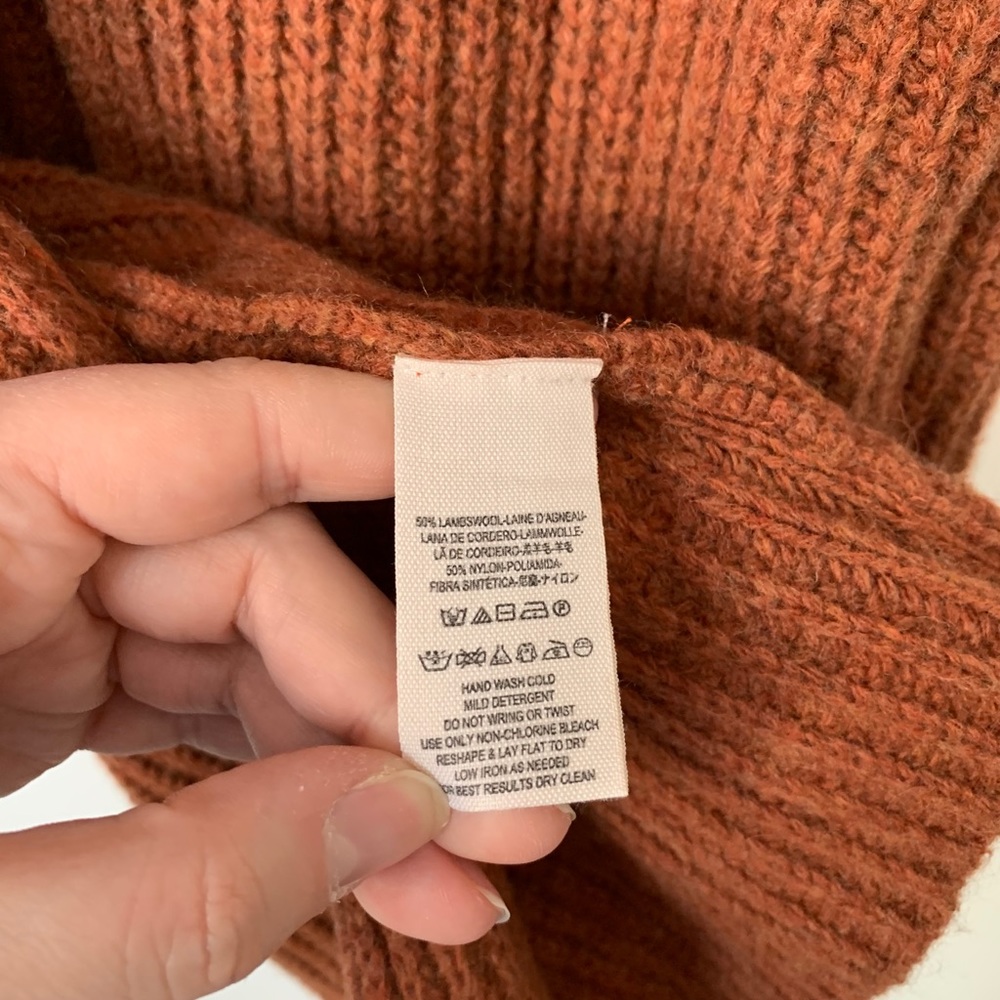 ⭐️ Free People | Burnt Orange Sleeveless Sweater - Picture 9 of 11